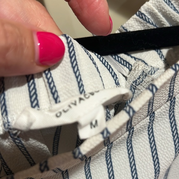 Women’s SZ M OLIVACEOUS blue and white striped off the shoulder top - Picture 6 of 7
